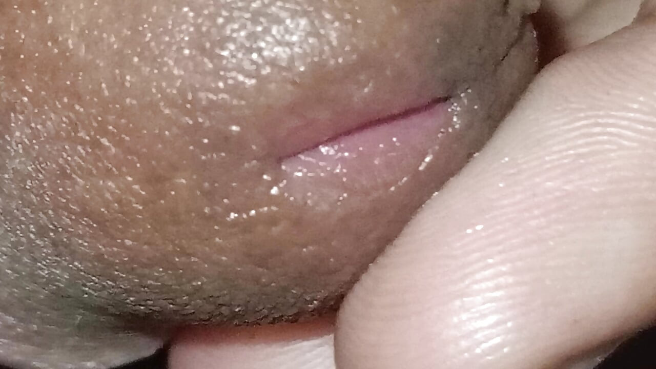 Alone boy Penis Cleaning and wet inside view