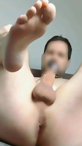 Snažan trenutak iz "Isprobavanje ove igračke s vibratorom za MASTURBACIJU dalo mi je OGROMAN orgazam!"