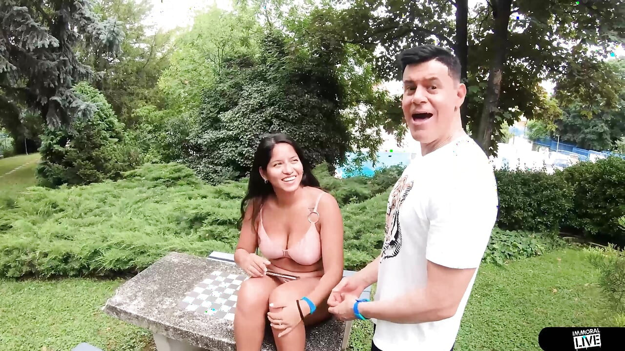 Old Frat Guys Gangbang W Bubble Butt Cheerleaders Serina Gomez & Katarina Rina- Immoral Live 4k