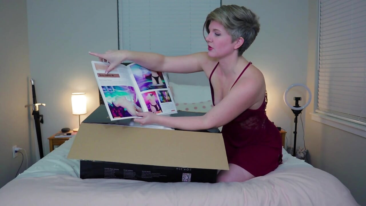 Unboxing the Channing Male Sex Torso Doll by Tantaly