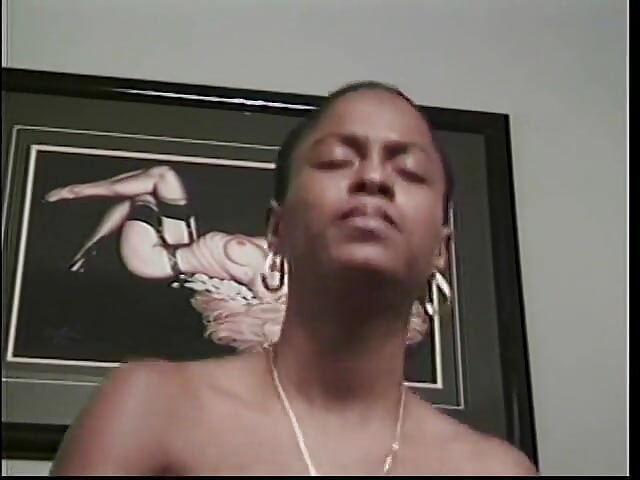 Horny black dude bangs a black slut hard after getting a blowie