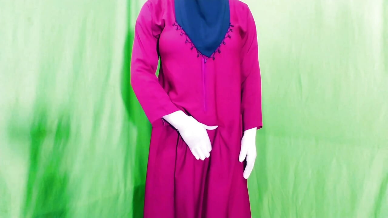 Arabská krásná hidžábská muslimská dívka velmi zábavné video