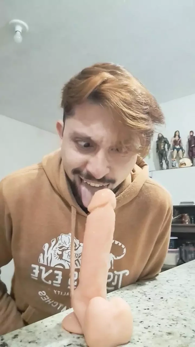 Expose me detroy me