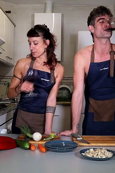 Cozinhando juntos, e um pouco mais de diversão ...
