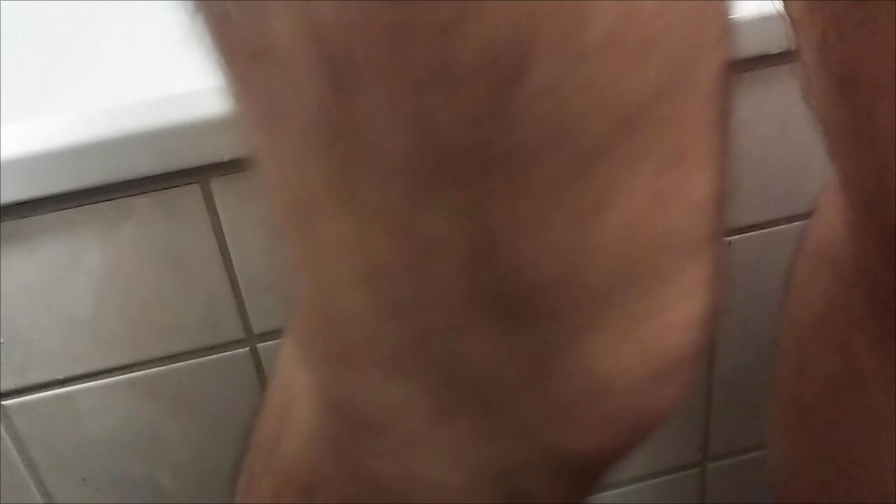 Dildo tangan di pantatku