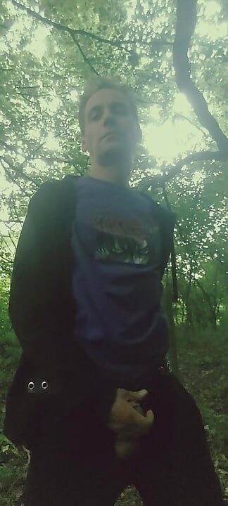 Jerking off in the park
