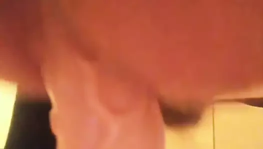 Beni büyük bir yapay penis ile beceririm.