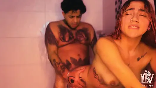Anal in the shower with end on the face