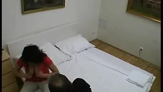 Jüngere schlampe für den alten mann