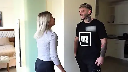 Villa Anderson göt deliğiyle evleri test etmeyi seviyor - anal dölleme