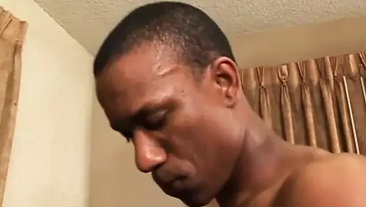 Großer schwarzer schwanz in dem riesigen schwarzen, fetten mädchen