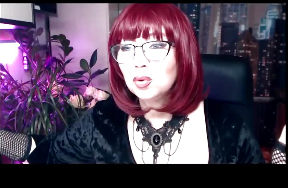 我成熟婊子的私人聊天（從前置攝像頭看）