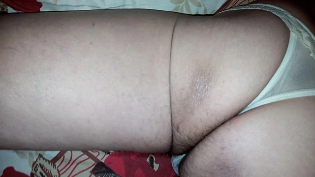 Ale belo rabo calcinha enfiadinha