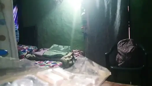 Kau suka pantatku, lihat bagaimana aku menggerakkannya, dia menginginkannya untukmu
