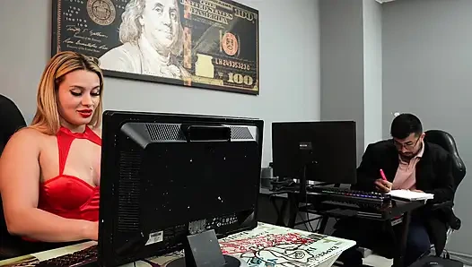 Employee Fucks His Boss to Be Able to Have a Job Fucked His Boss's Ass