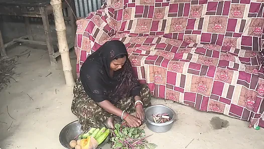 Nai bhabhi ko sabji karte waqt khire se chudai ki