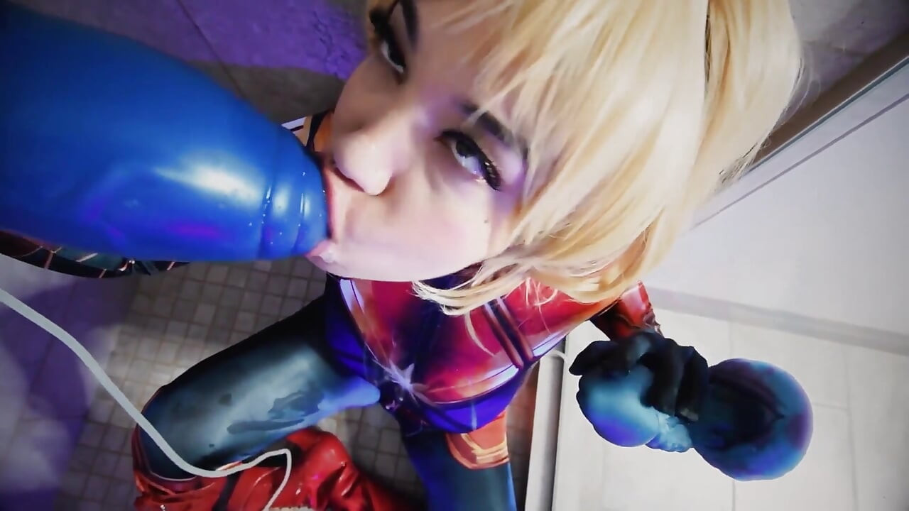 Capitão Marvel alien gangbang