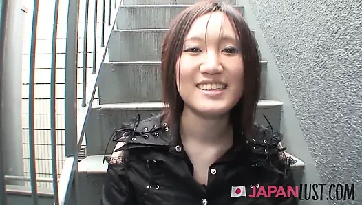 Japanische MILF amateur feuchte behaarte muschi