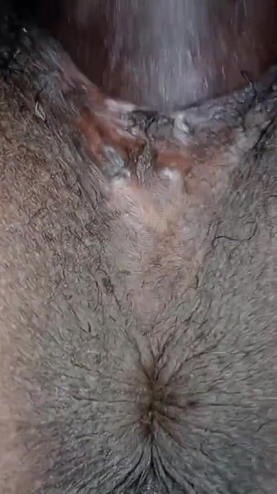 Esta noche mi marido va a intentar tenerme sexo anal con su enorme polla. Vamos a ver cómo se siente para ti. | Clip 1