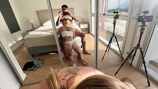 Sevimli onlyfans kız arkadaş yarak emdikten ve bindikten sonra dağınık olmayı seviyor - randevu gecesi