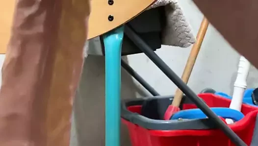 我拧我的屁股