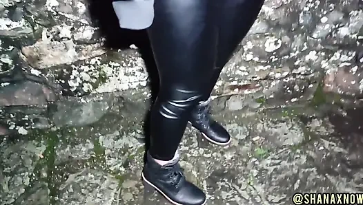 МИНЕТ, СПЕРМОПРИЕМНИК И ПИСАЮЩИЙ В ЗАМКЕ КОРОЛЕВСТВА