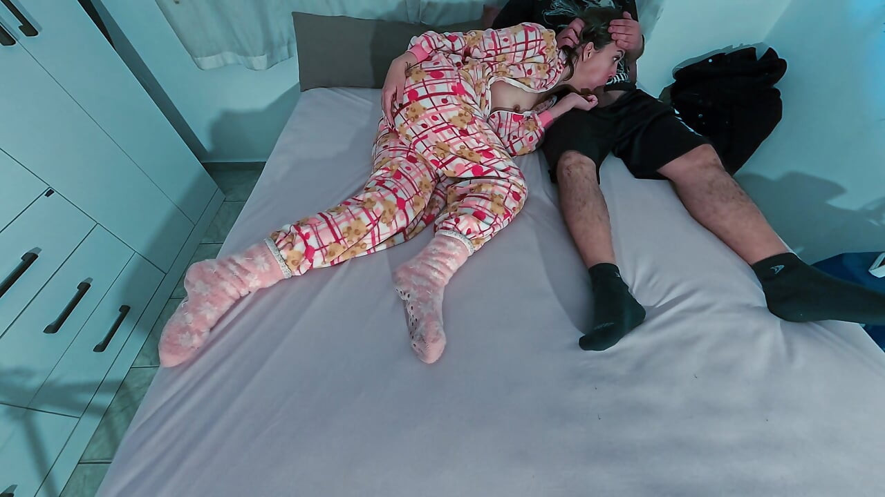 Stepsister Sucked His Cock Until She Got All the Cum Out of It