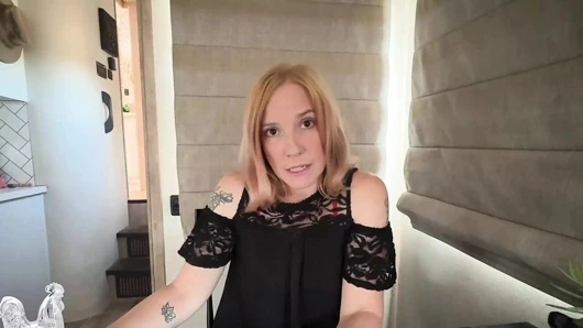 Христианская мачеха помогает пасынку практиковать с Nicole из Тантали - Jane Cane, Shiny Cock Films
