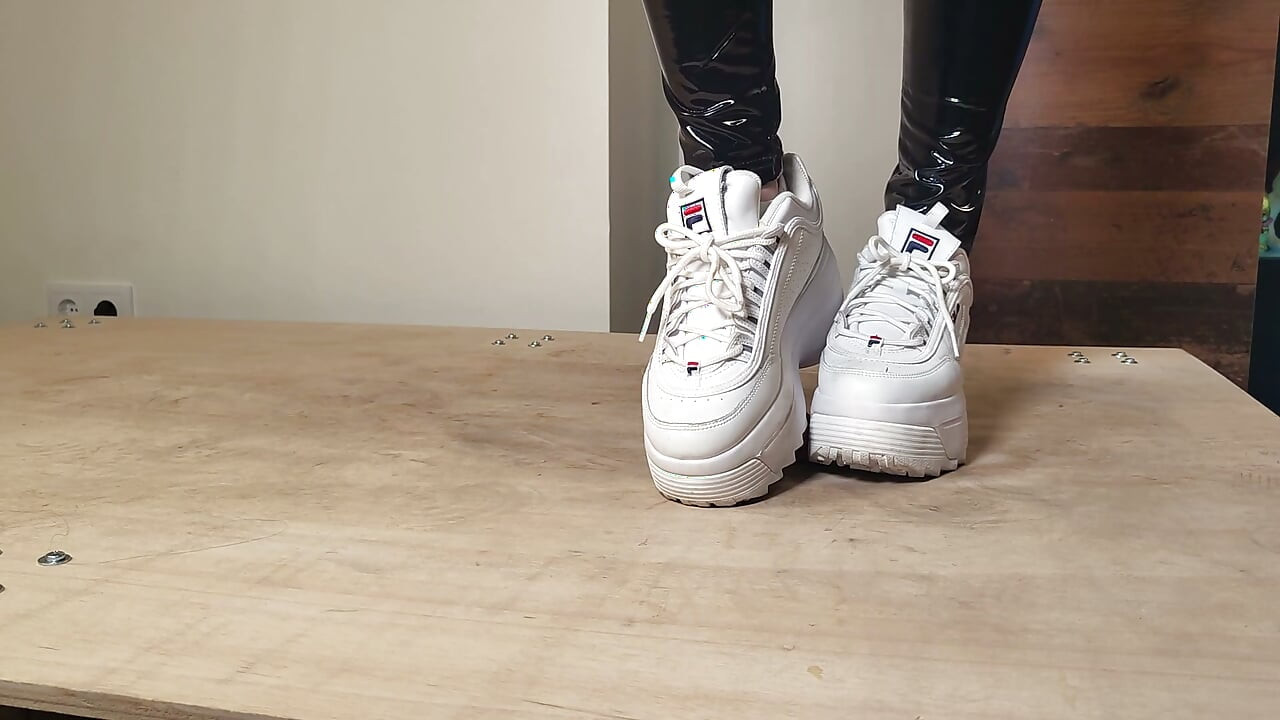 Fila Disruptor Plateau Cock Crush Full Clip - Lady Thaya
