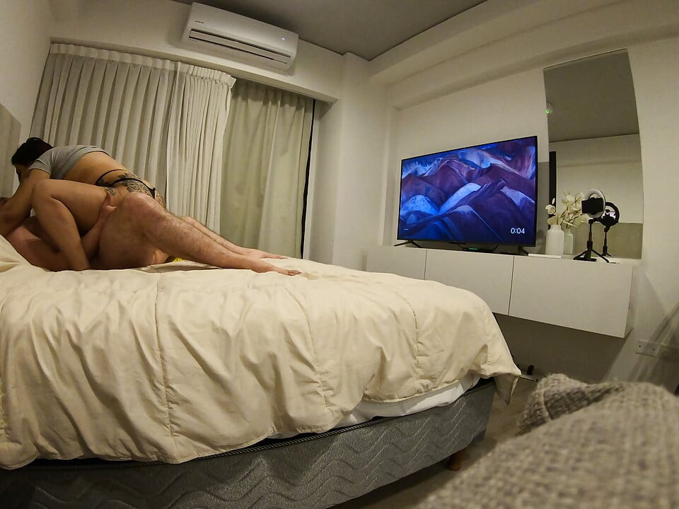 BBW Rides a Foreign Cock Without a Condom