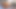 セクシーな女が巨大なペニスが剃った秘部を突き刺す中、快感に喘ぐ
