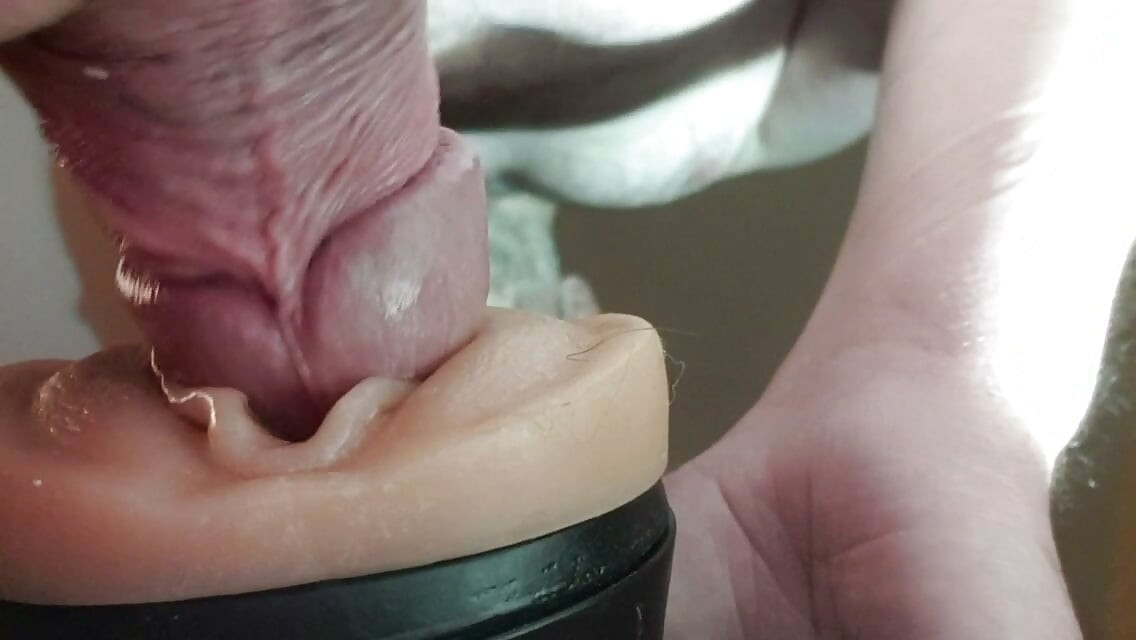 Jebanje moje fleshlight s teretom koji sam ranije izbacio u nju
