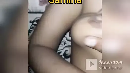 Пакистанская горячая девушка Самина трахается раком.