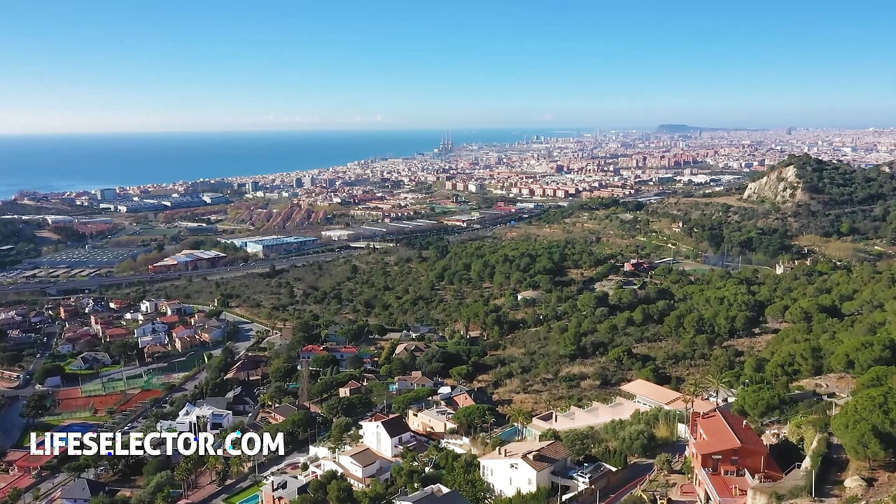 Masseur’s Wild Day: Barbie Rous, Alexa Flexy, Zlata Shine & Novella Night Get Full-Service Pleasure