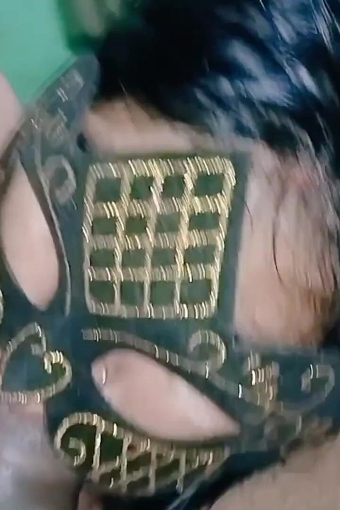 Najlepszy Desi Sex oralny przez gorącą indyjską kobietę