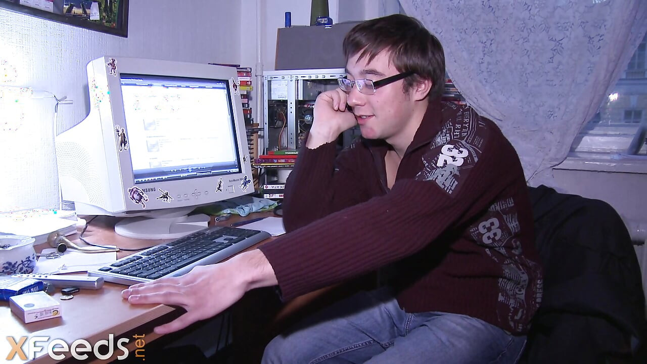 Pretty girl analyzed in the dorm