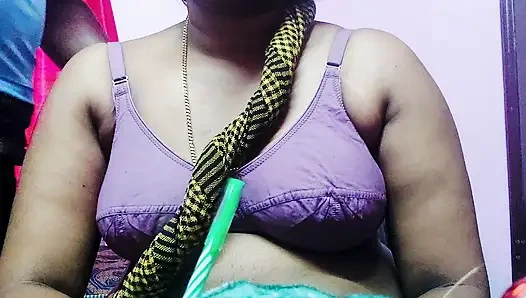 Desi Bhabhi mohini  sex with delivery boy