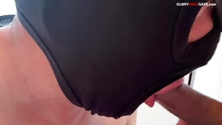 Zblízka & Raw: těsná díra + kapající péro