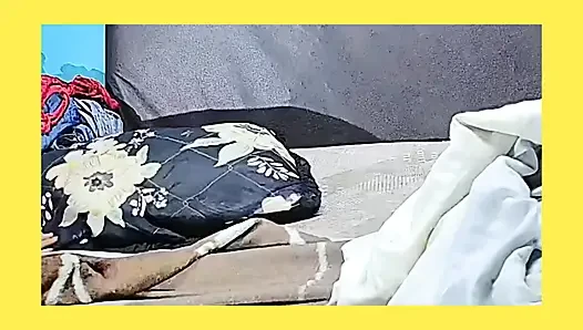 LEGENDENSTUFE: MEINE MIA ISST FURCHTERREGENDEN SCHWANZ!
