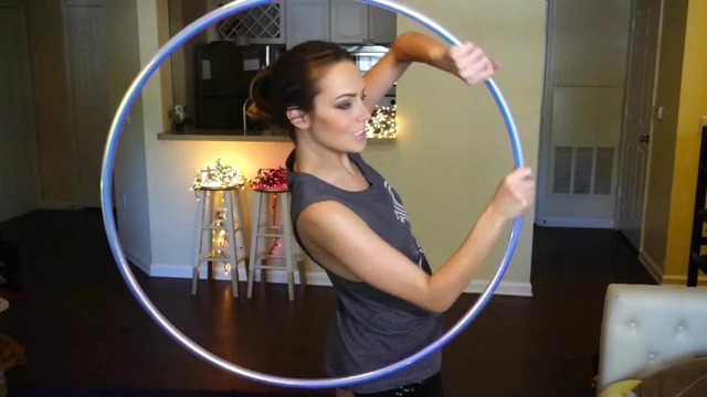 hoop girl - titts shake dance