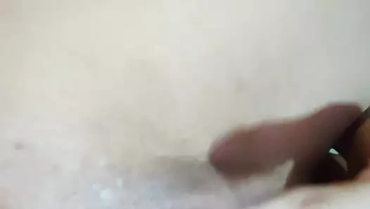 Lusi kocası kamerada diğer erkeklerin önünde mastürbasyon yapıyor