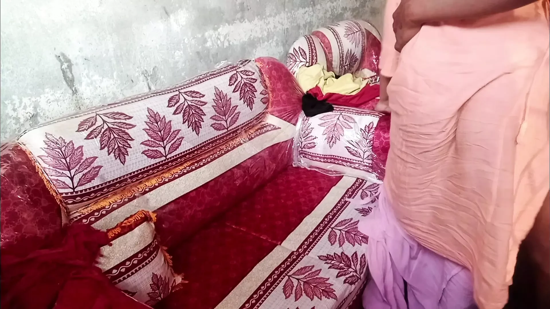 Gadis perawan india (18+) pantatnya dientot sama pacarnya