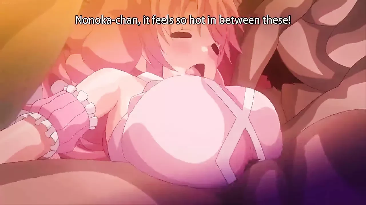 巨乳のピンクの女の子