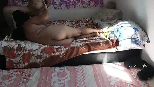 Skinny Desi Housewife Big Tits Deepthroat Queen