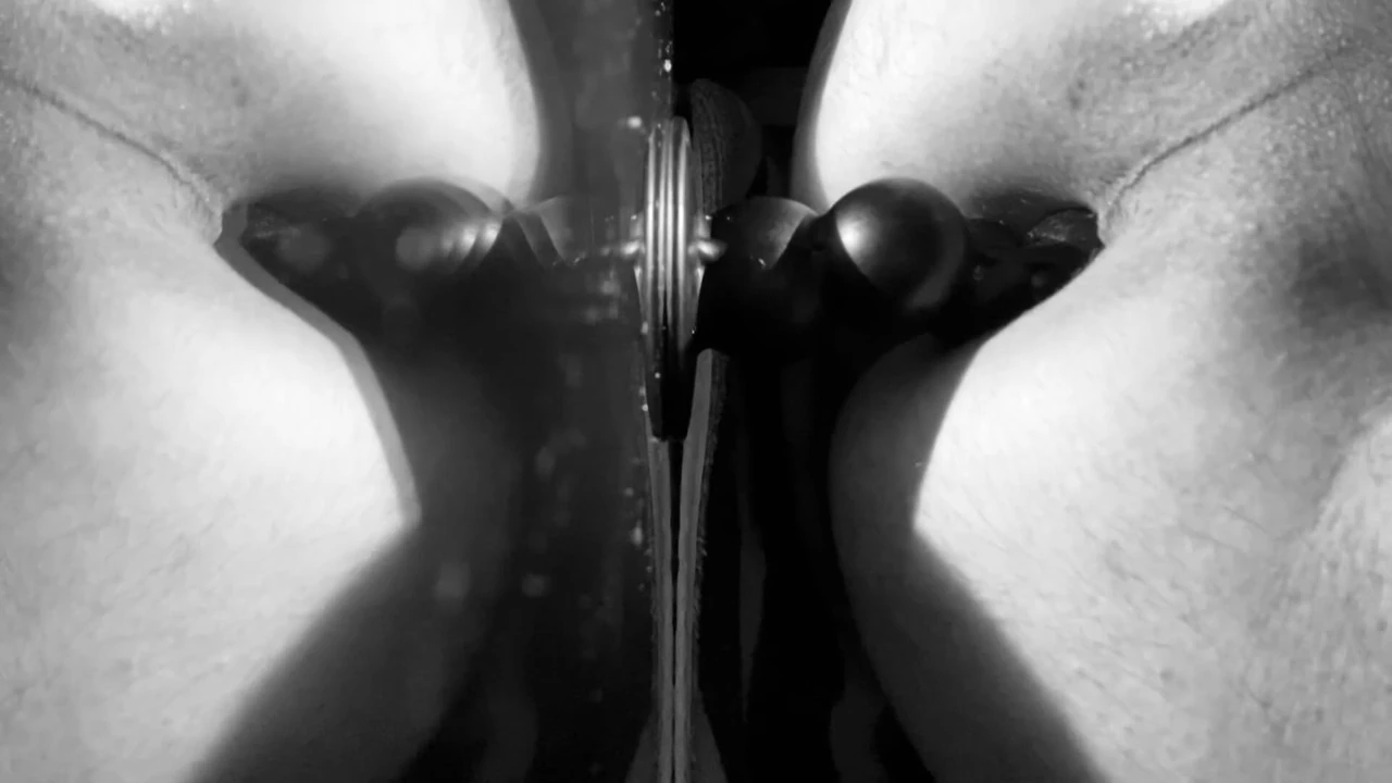 Toying ass at home with mirror fun