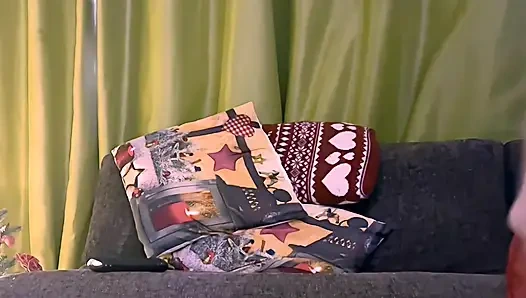 İç çamaşırlı çarpıcı vibratör orgazmı