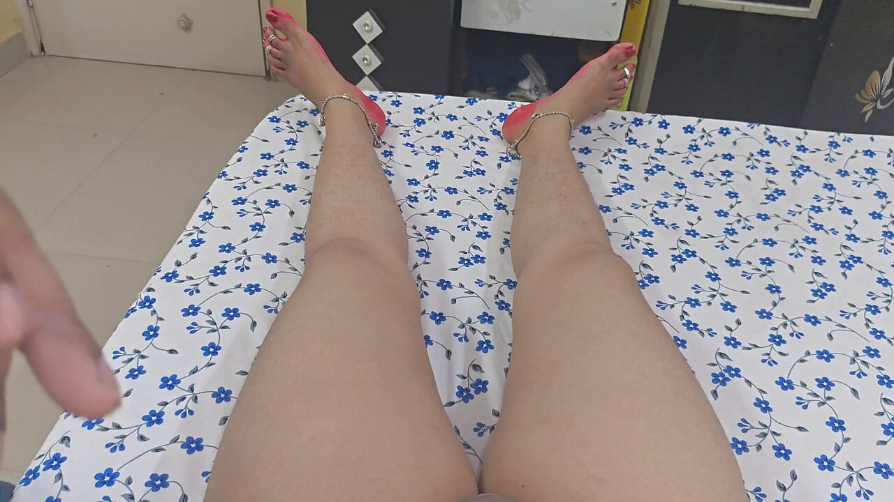 Bhabhi ki massage karne ke baad devar ne chudai ki
