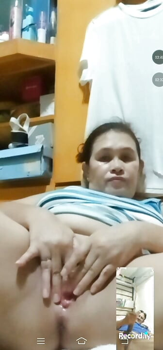Memek basah dari assy. Itu bocor