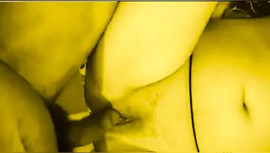 Tante seksi india digodain sama kontol besar devar di kamar tidurnya
