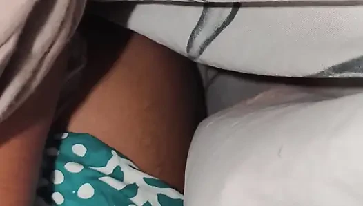 Hai semua orang hari ini aku melakukan blowjob dan posisi Amazon yang bagus